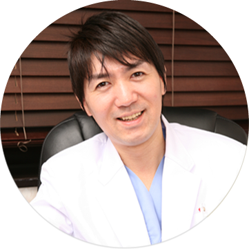 池袋サンシャイン美容外科院長鈴木栄樹