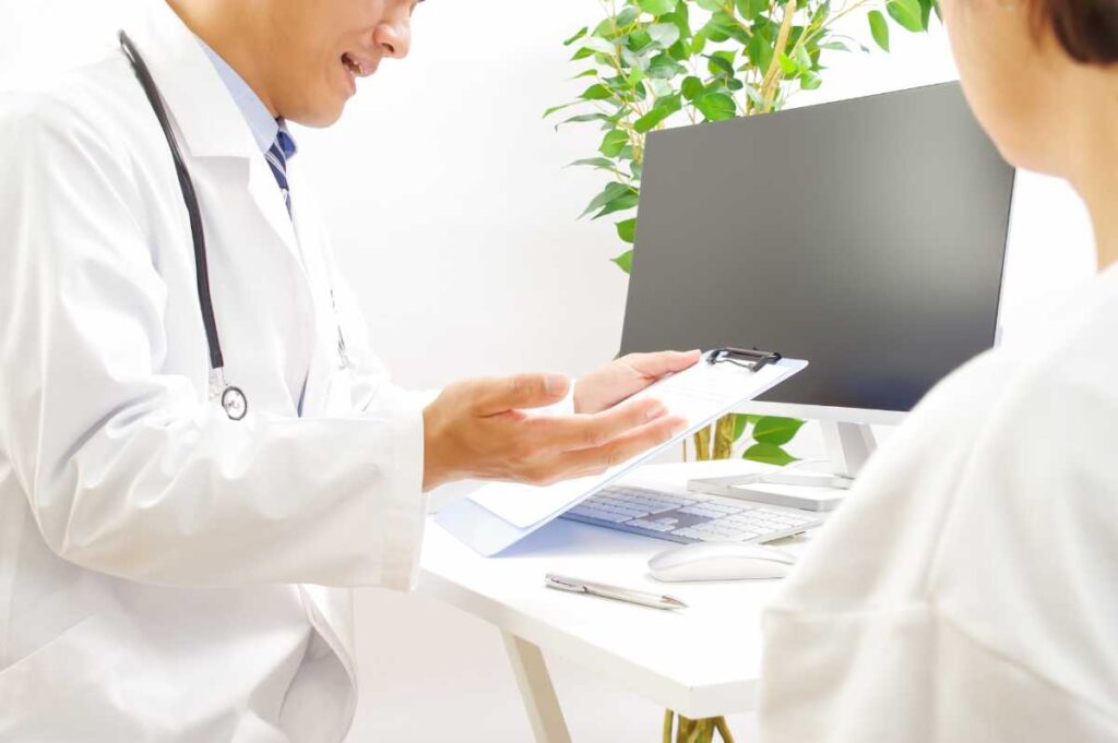 傷跡修正の保険適用について説明しているイメージ