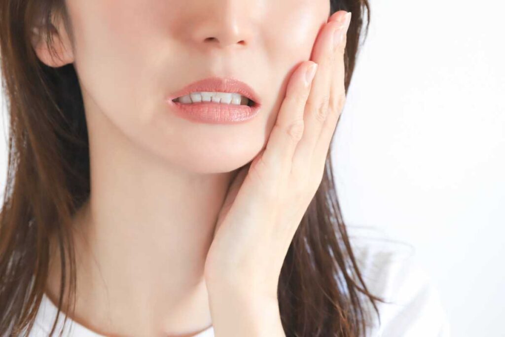 ほくろのコンプレックスは解消できる?原因や隠し方・ほくろを取る治療法まで解説 3 ほくろを本当に消せるのか不安な人